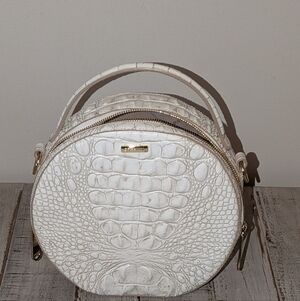 Brahmin Elegant White Lane Crocodile-Embossed Crossbody Bag